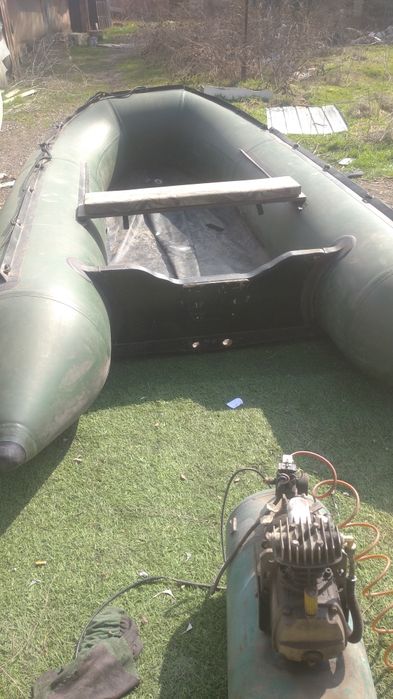 Лодка Корсар длина 4300