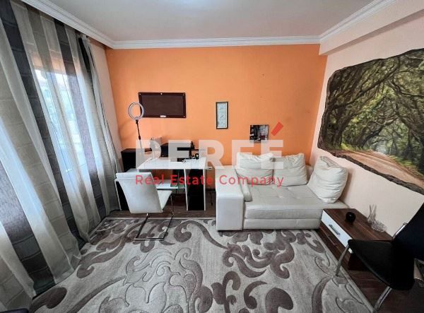 Продава се Къща в Бургас, Сарафово - 140 кв.м за 1429 €/кв.м - Снимка #4