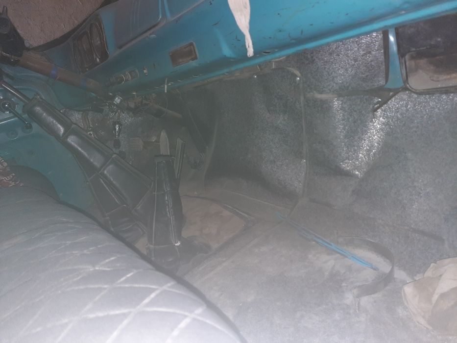 Зил срочна сотилади