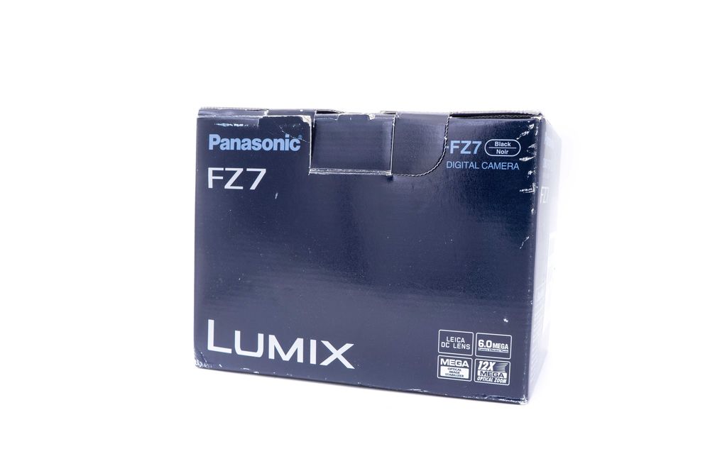 Aparat foto digital Lumix FZ7 12x zoom 6 megapixeli, ca nou