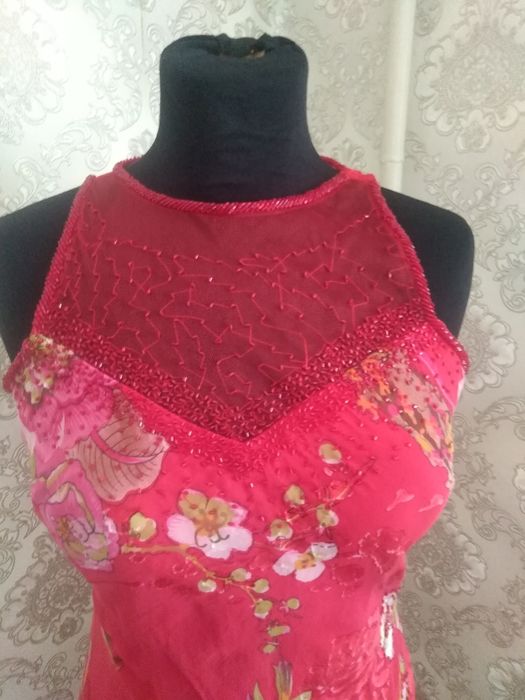 Нарядное  платье Jadore