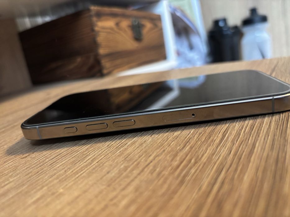 iphone 16 pro 128GB сив