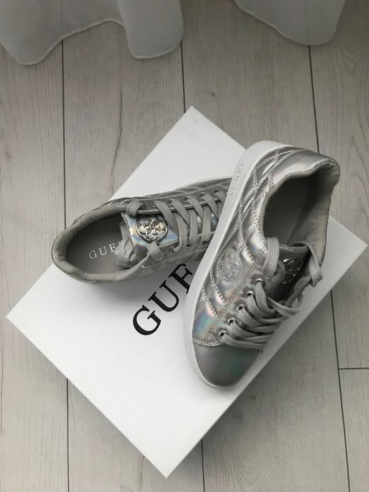 Tenisi Guess marimea 37