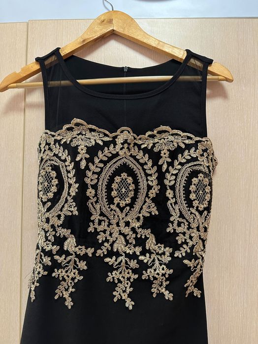 Черна рокля размер М