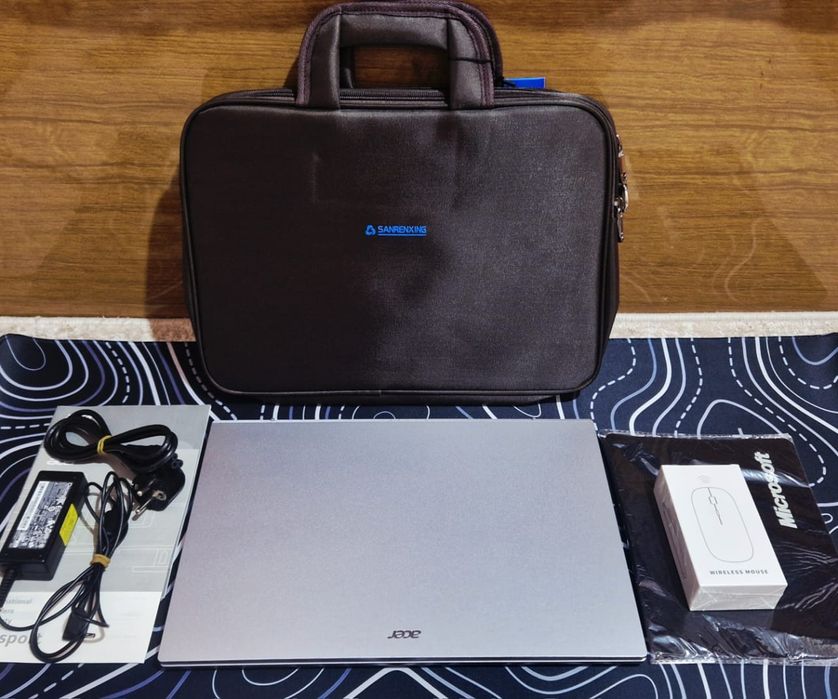 Acer Core I5, ssd512,ozu16 12 gen IRIS-XE!