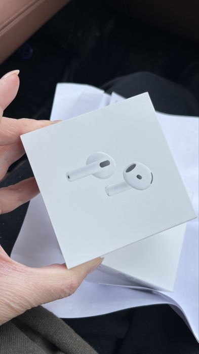 Продам airpods 4.