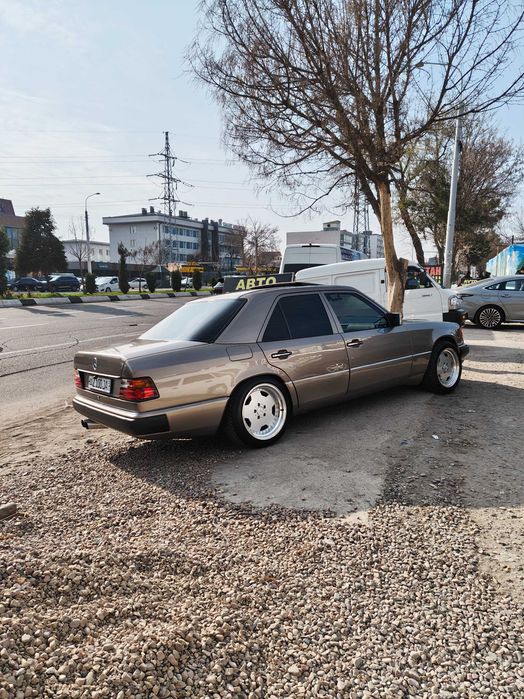 Mercedes W124 Ешка