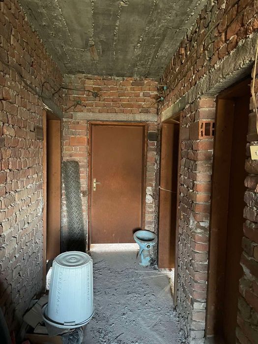 Къща 100кв.м. застроена площ с 500кв.м. двор