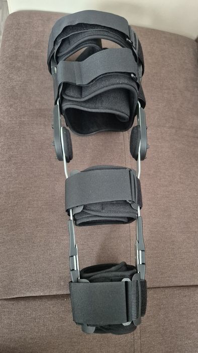 Orteza gradata postoperatorie genunchi