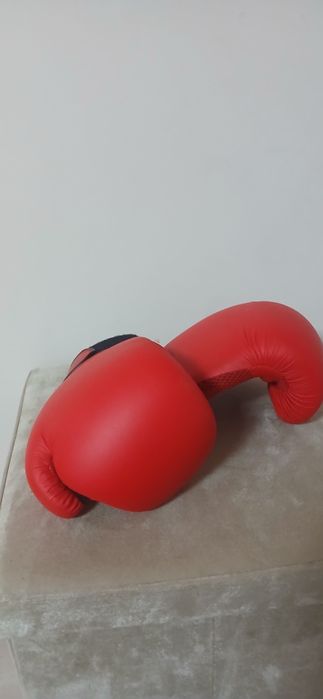 Mănuși box 8OZ roșu