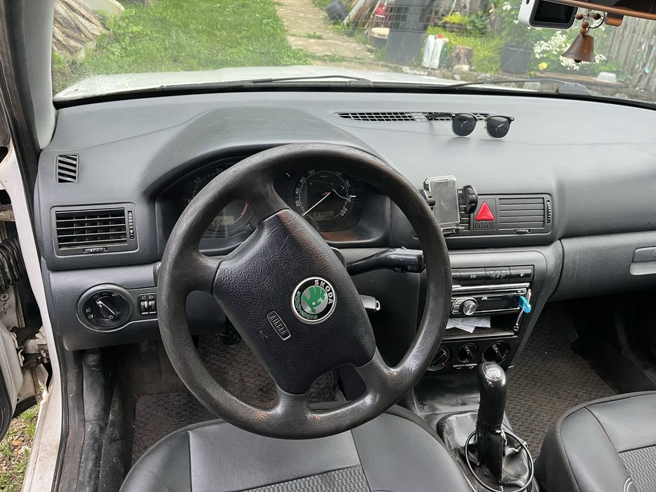 Skoda Octavia 1