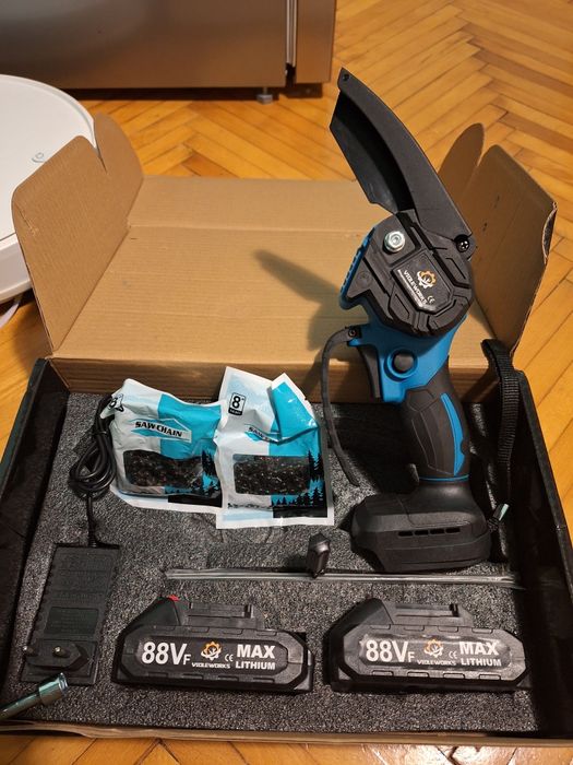 Drujba electrica mini drujba 8 inch 2 bateri