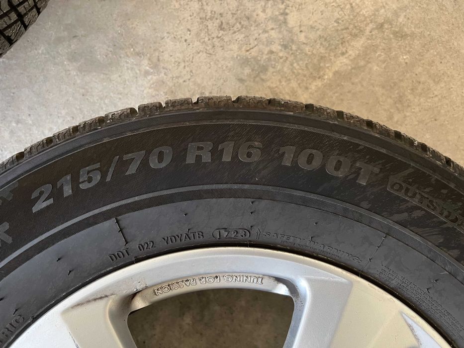 Джанти със зимни гуми KUMHO 215/70/16 с грайфер 7.39мм. за Хюндай/Киа!