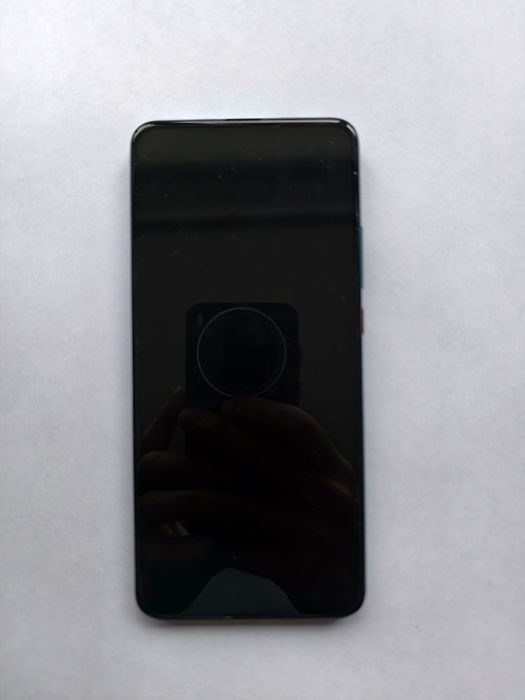 Продам смартфон Poco F2 Pro 6/128