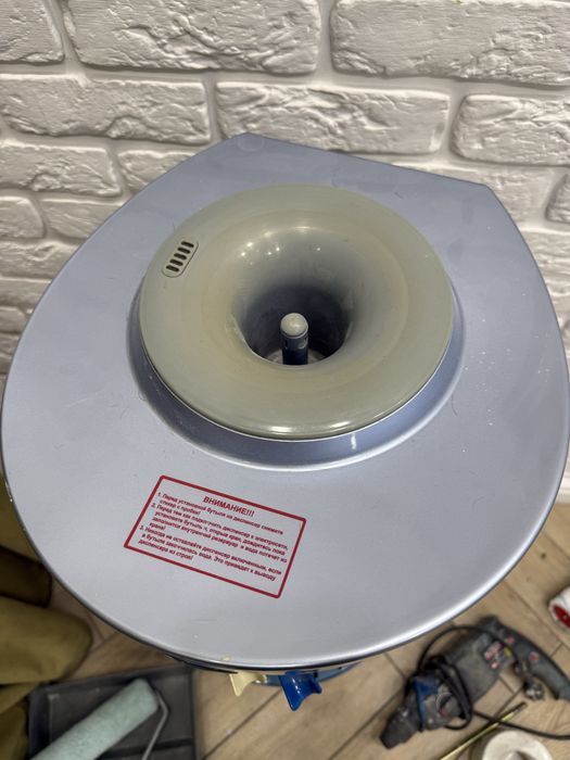 Кулер для воды, в хорошем состоянии
