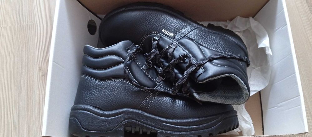 Работни   обувки