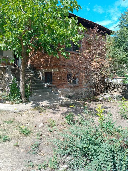 Продава се Къща в с. Клокотница, Област Хасково - 144 кв.м за 354 €/кв.м - Снимка #1