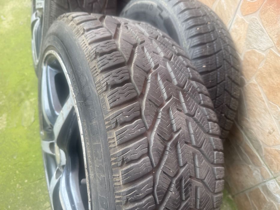 Джанти R17 7.5J ЕТ35 5х112 със зимни гуми