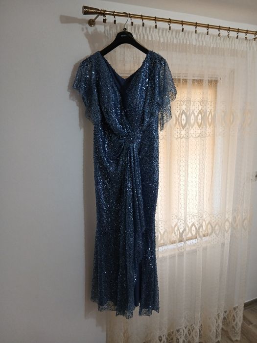 Rochie de seara purtata doar o singura data