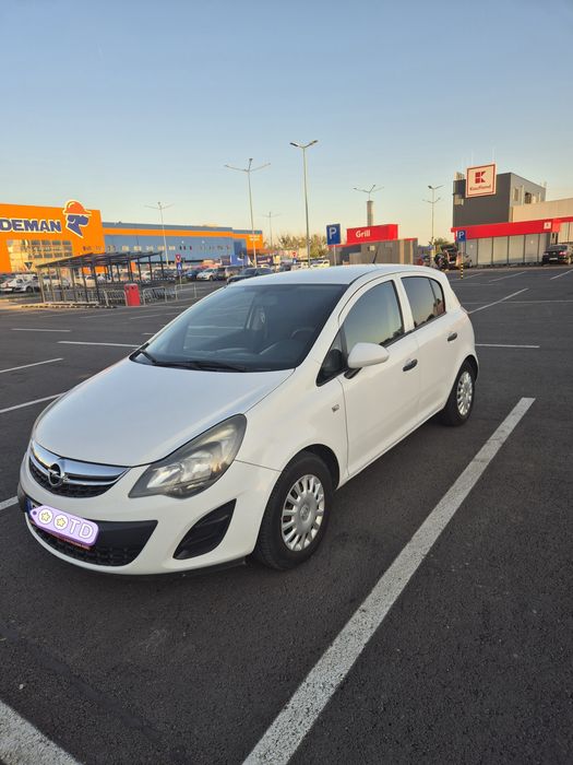Opel Corsa D 1.2 benzină 2014