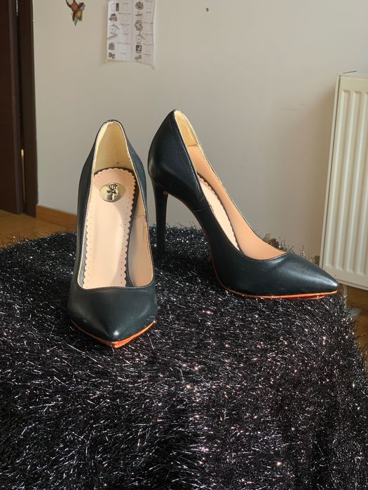 Vand pantofi stiletto Minelli
