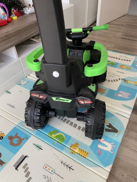 Бъги за бутане -детска количка с мелодий и свтлини