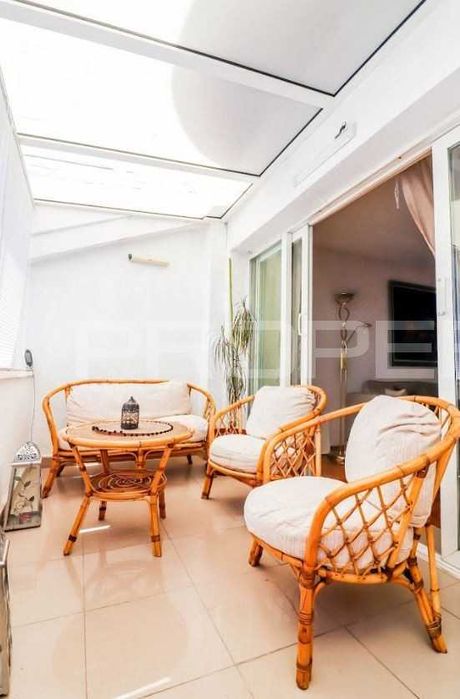 Тристаен апартамент, под наем, Център