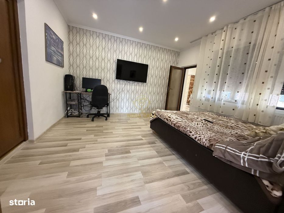 De Vanzare 2 Case In Curte Titulescu/Strada Crinului Teren 550MP