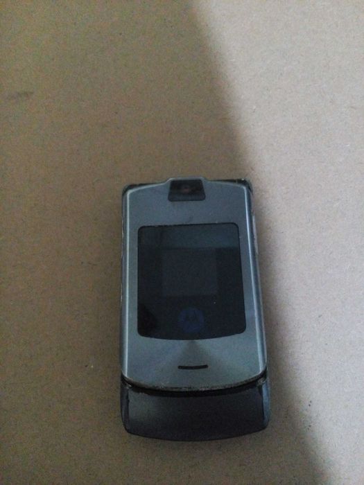 Продавам телефони