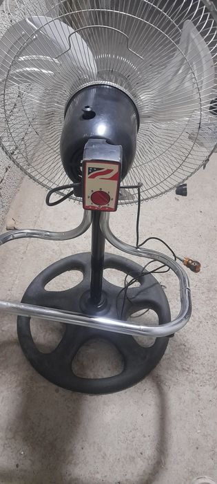 Вентилятор большой