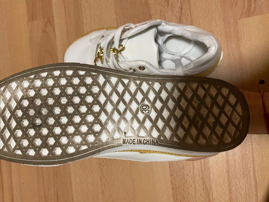 Vând încălțăminte damă