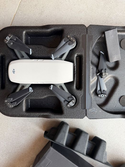 Drona DJI Spark ca noua - posibil defecta