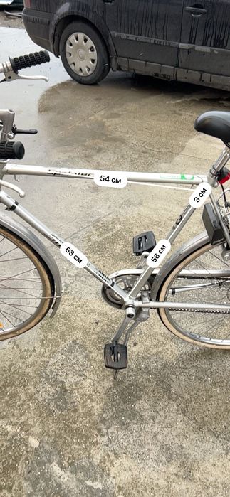 Продавам градски велосипед Staiger Sprinter с багажник и чанта.