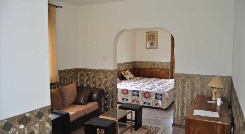 Хотел Троя-гр. Свети Влас-Продавам