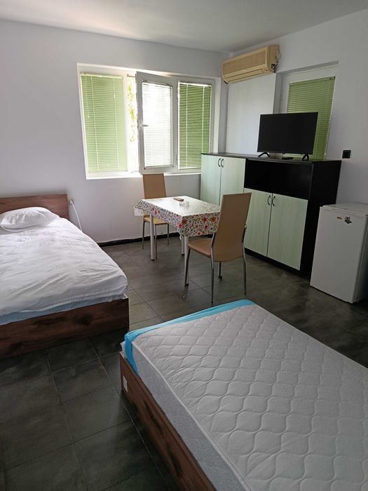 Стаи и легла за групи работници, София