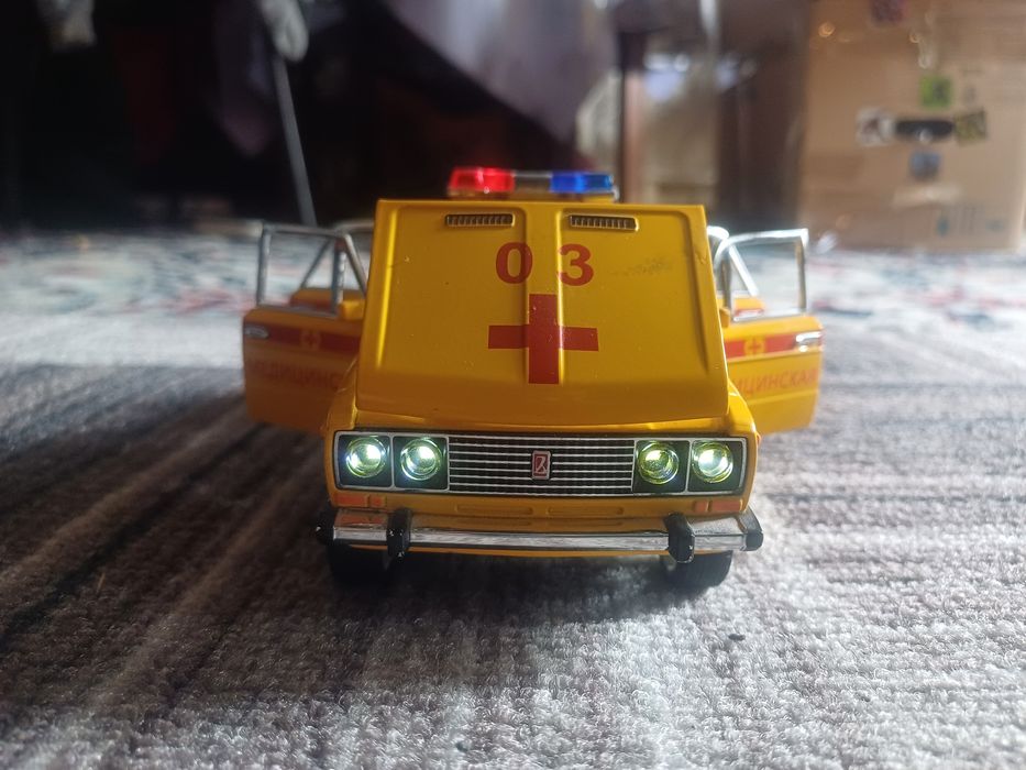 Коллекционая машинка