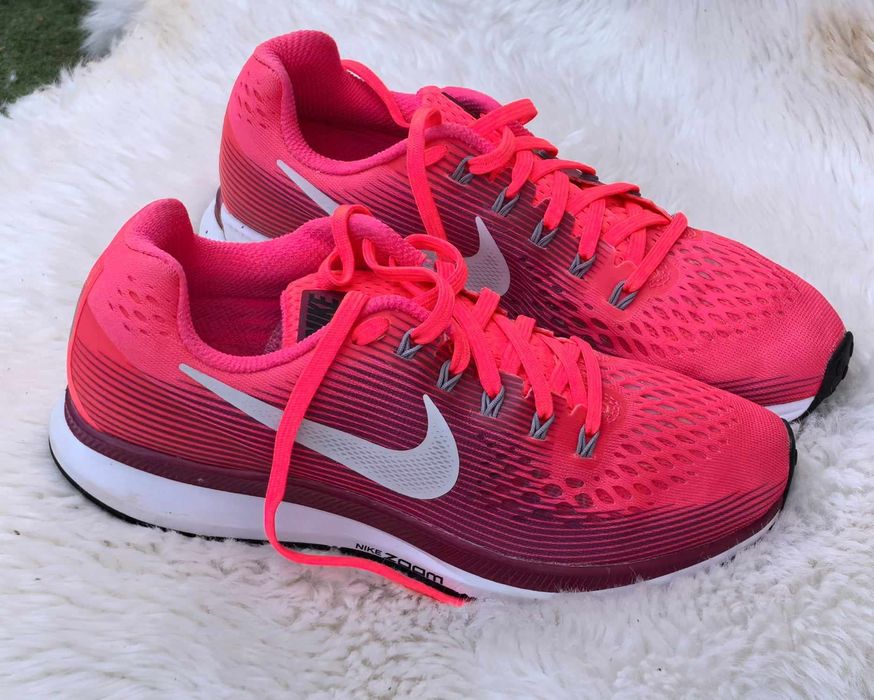 Nike оригинални дамски сникърси 38.5 номер