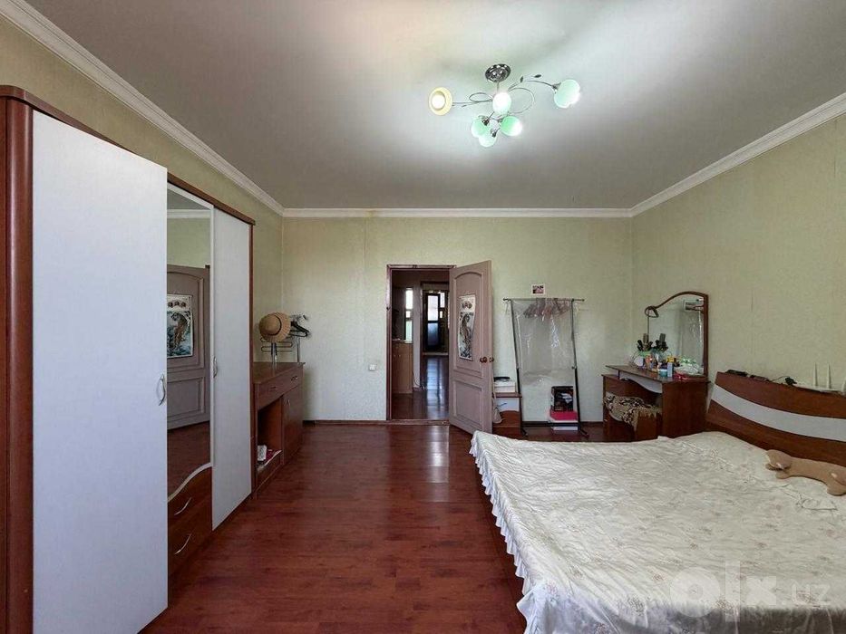 Продаётся 3/8/9, 103 м2, Катартал, ТЦ "Парус"