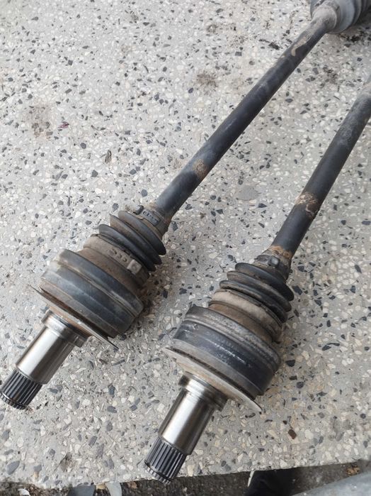 Задни полуоски Mercedes w211 E280 5G 4матик бензин 231кс