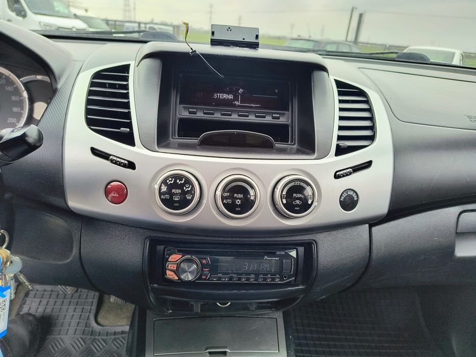 Vand Mitsubishi L200