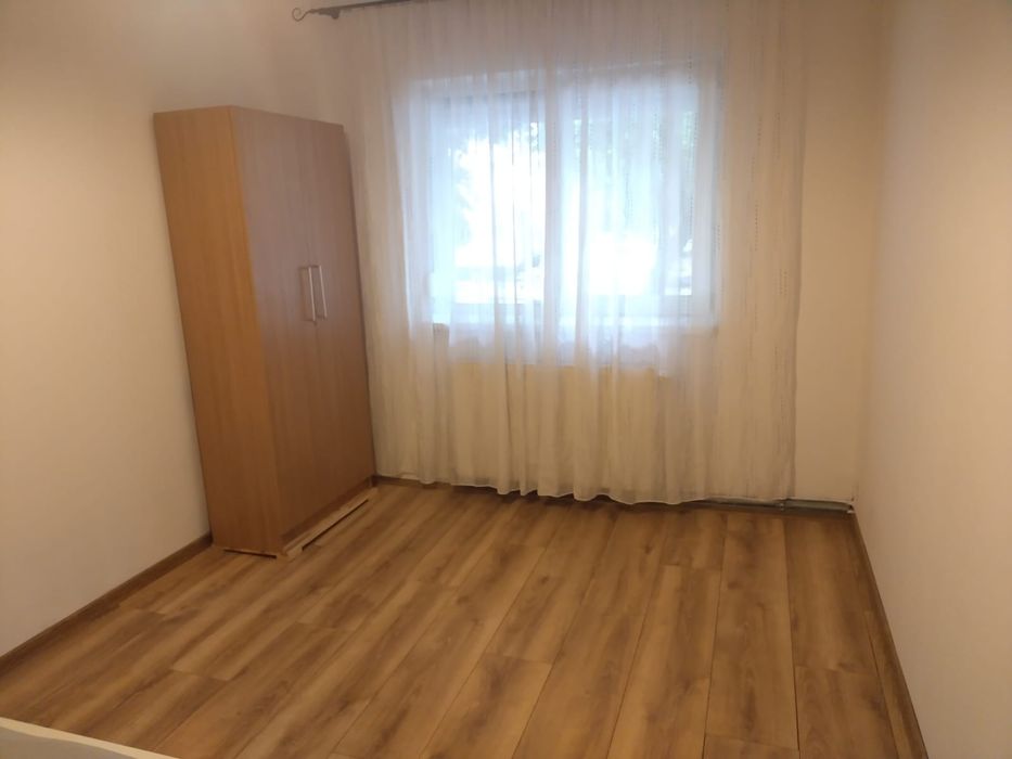 Inchiriez apartament 2 camere Lipovei