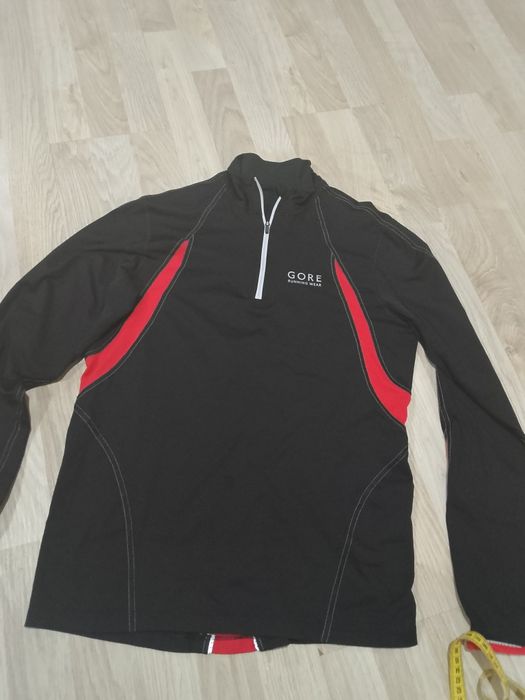 Bluza sportivi,ca noua