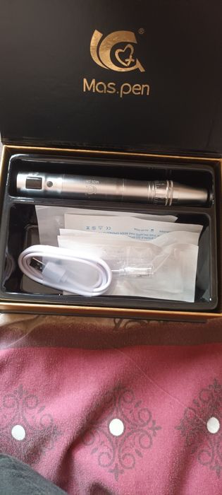 Aparat masaj facial nou