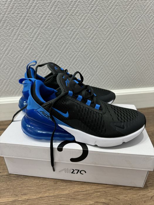 Кроссовки джорданы эйр макс 270