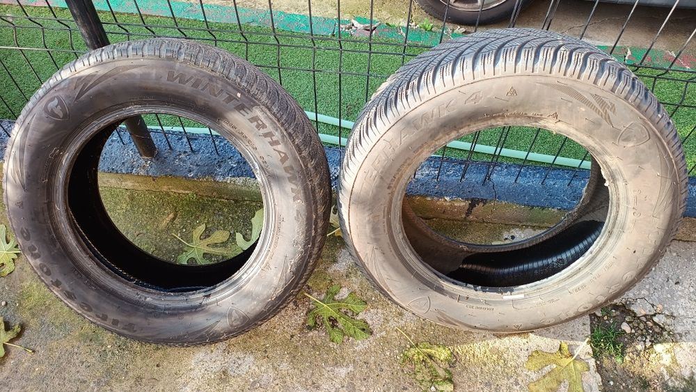 Vand 2 anvelope de iarna firestone 215/65/R16