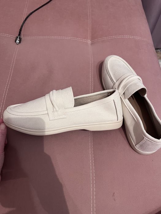 Женска обувь (новая)