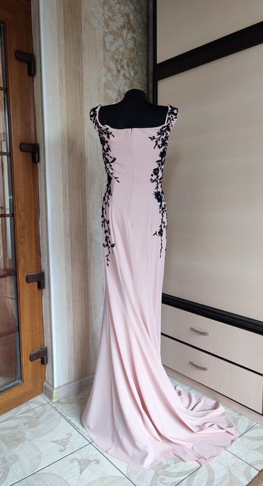 Вечернее платье новое красивое