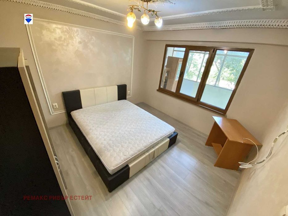 Продава се Двустаен апартамент в Русе, Чародейка - Юг - 68 кв.м за 1117 €/кв.м - Снимка #4