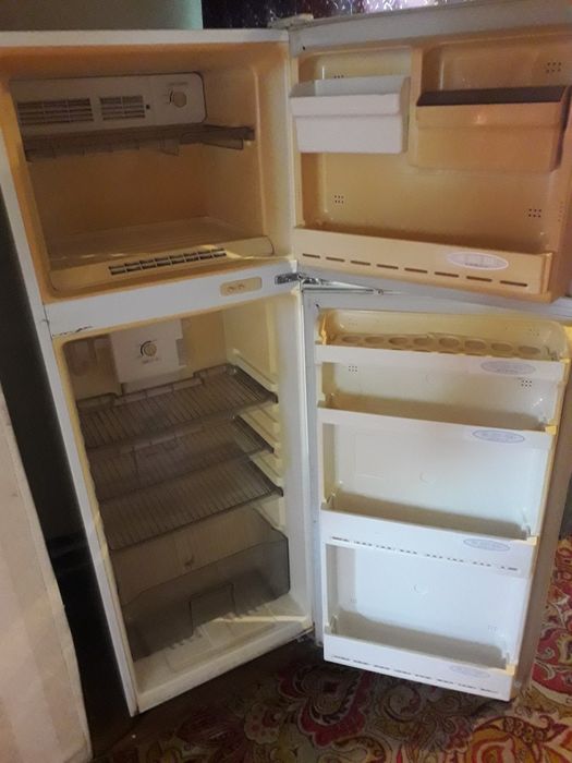 Холодильник продам