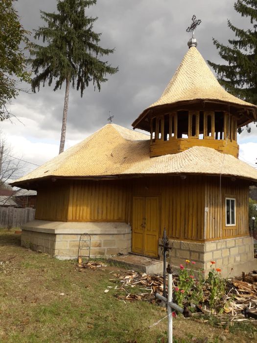 Sindrila de vanzare-acoperișuri cu șindrilă de brad despicată manual